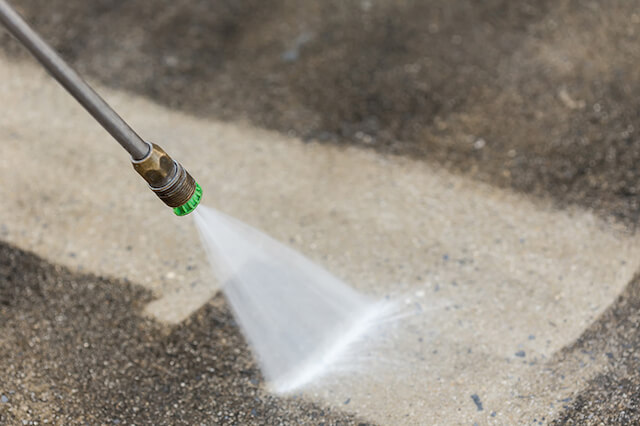 parking lot pressure washing in chesapeake